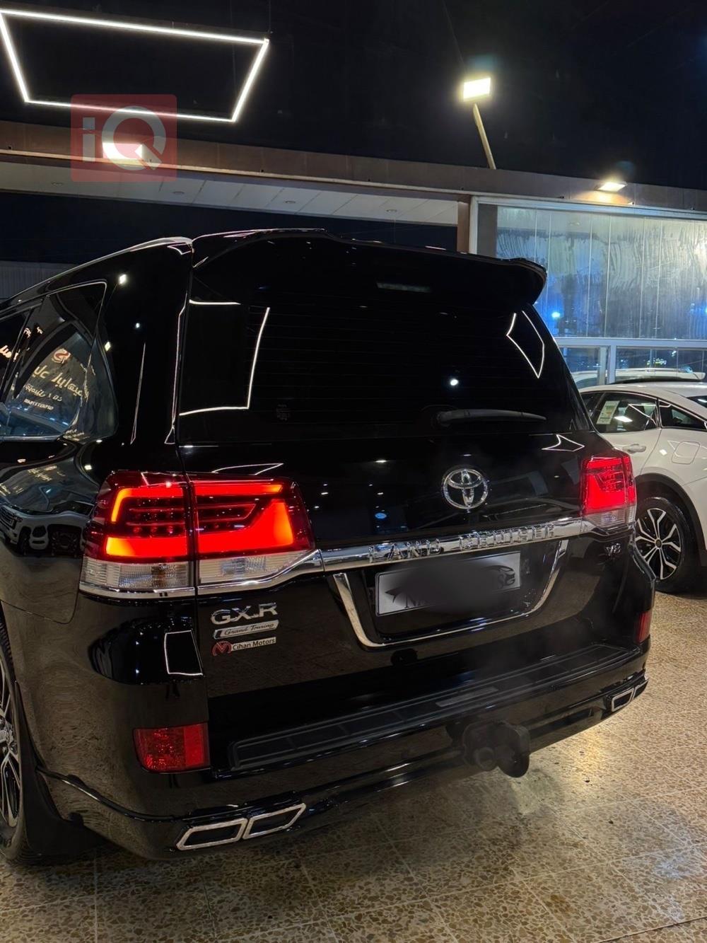 تويوتا لاندكروزر